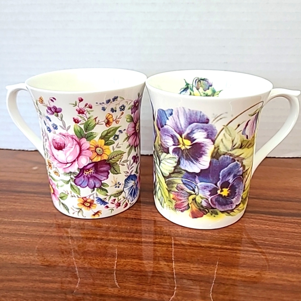 Regency Bone China Englush Porcelain Froral Coffee/Tea Mugs Set Of 2 7oz
